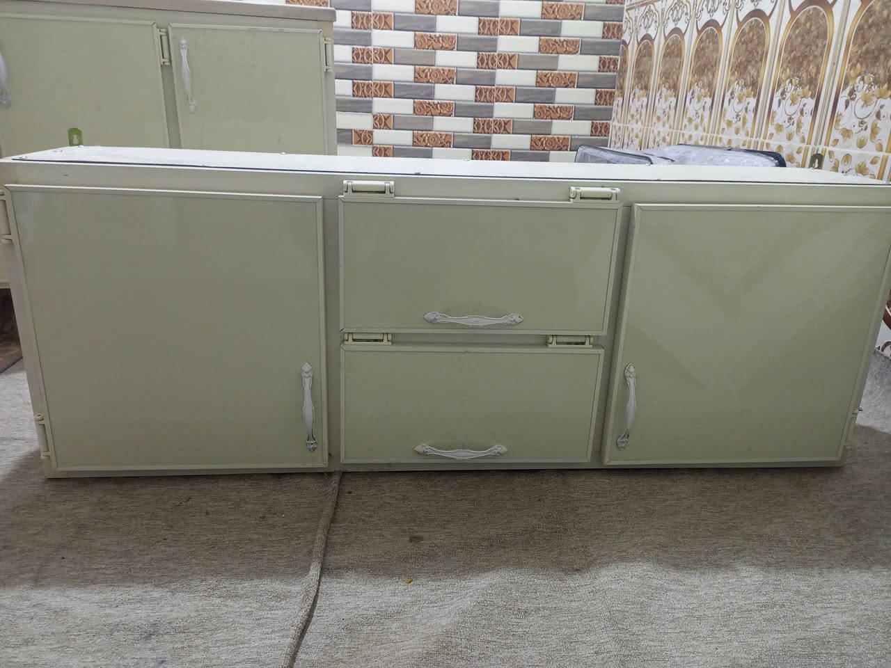 كاونتر قطعتين تركي سنك مرر للبيع ***********
