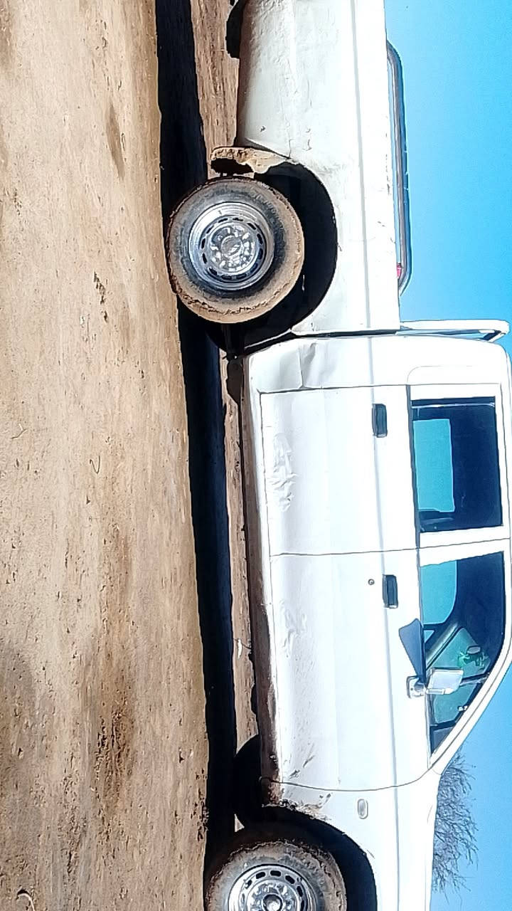 متسيبوشي للبيع مال مزاد وزاره الداخليه عوزها بس تروح بمعاملتها سياره جاهزه ونضيفه مال جناي تراي وين مايعجبك السعر 55وبيها مجال ***********
