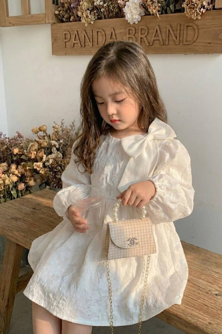 الترند توفرت حقيبة أطفال كوالتي ممتاز 🇨🇳 

#صنع_يدوي_ممتاز 💎

موديل مختلف  ومميز جدا

⭕️ كمية محدودة جدا ⭕️

سعر القطعة 5 الف  

الدرزن منوع الوان مميزة 🔰

للحجز واتساب ✅
***********
