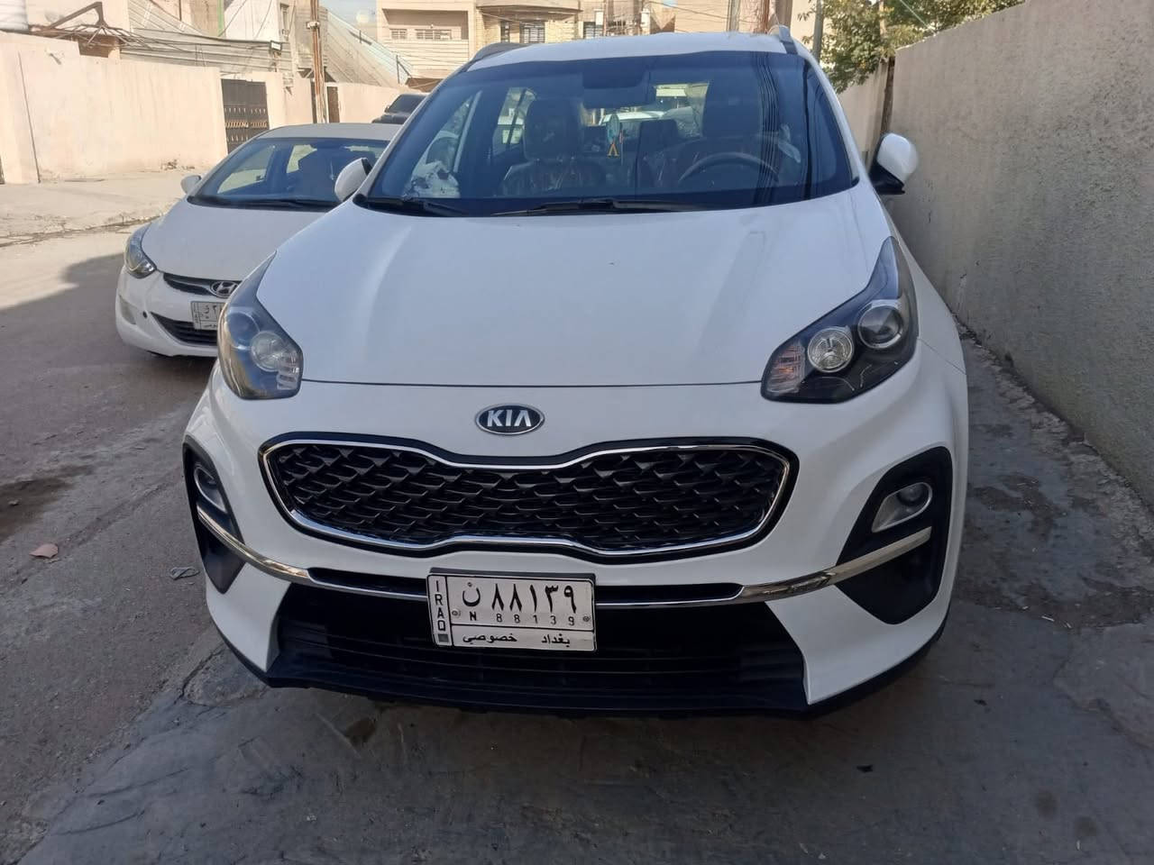 السلام عليكم ((للبيع))
كيا سبورتاج موديل ٢٠٢١ خليجي مكفول كفاله عامه من الصبغ عدى بارد مقدار شبر بالدوسه تحب الباب الخلف الصدر والباقي كفاله ماشيه ٦٧ الف كيلو متر الون ابيض بغداد الماني باسمي تحويل ثاني يوم نص مواصفات 
مري شفط 
شاشه اصليه 
حساسات 
تحكم وكروز وتبريد بيانو 
قطعتين تبريد
محرك  ال٢٠٠٠ كير ومحرك كفاله من الفتح
للبيع بسعر ١٩٨$ وبيها مجال 
بغداد حي العامل


**إذا كنت صاحب هذا الإعلان وتريد حذفه لأي سبب، رجاءا أرسل رسالة إلى الدعم الفني**