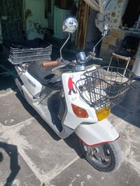 بيكم طافيه كايمه  ابيع على حطته كشر نظيف زوج تايرات كهرباىات شغاله سعر...