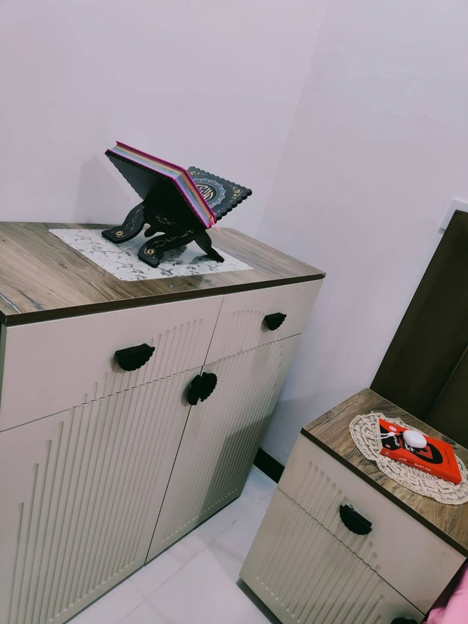 غرفه نوم للبيع سعر مليون ونص وبيها مجال الاستفسار التواصل او اتصال على هذا الرقم ***********
