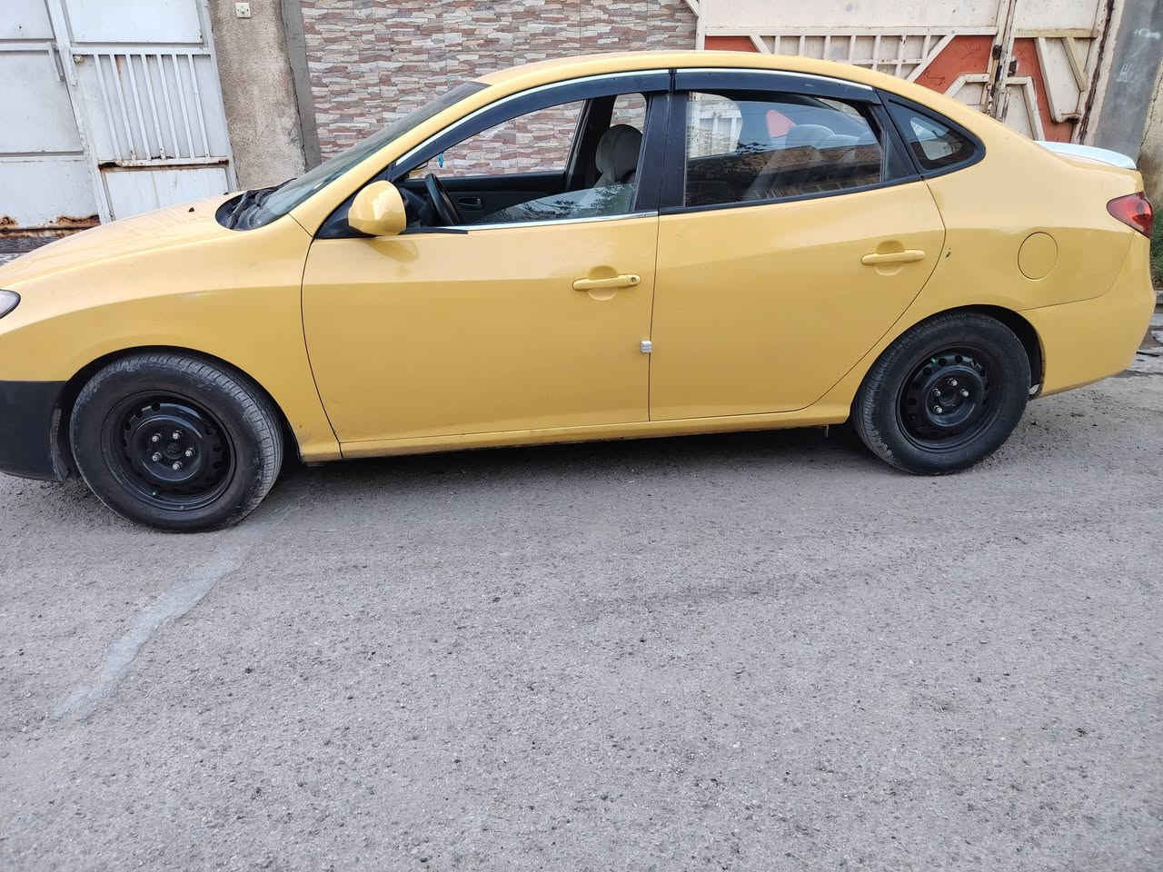 للبءع ٢٠٠٨ السعر ٨٥ وبيه مجال ***********لاستفسار
