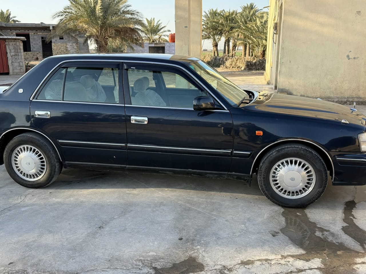 السلام عليكم ورحمة الله وبركاته راس الثور تكم للبيع رقم بغداد أنكليزي مداور ثاني يوم السياره باسمي مكان ابو صخير موديل ٩٨ السياره فحل شاصي ٥٥ تبريد كهربائيات كلها شغاله السعر ٩٨ للاستفسار الاتصال على الرقم ***********
