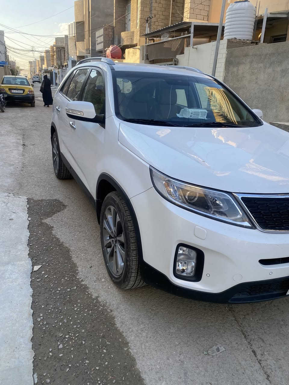 سلام وعليكم كيا سورنتو  البيع موديل 14 سياره فول موصفات كويتي ماعده الفتحه والجلد سياره سبعه راكب  سته سلندر  رقم اربيل مكاني بعقوبه التحرير السعر 200 وبيها مجال 
رقم الهاتف ***********
