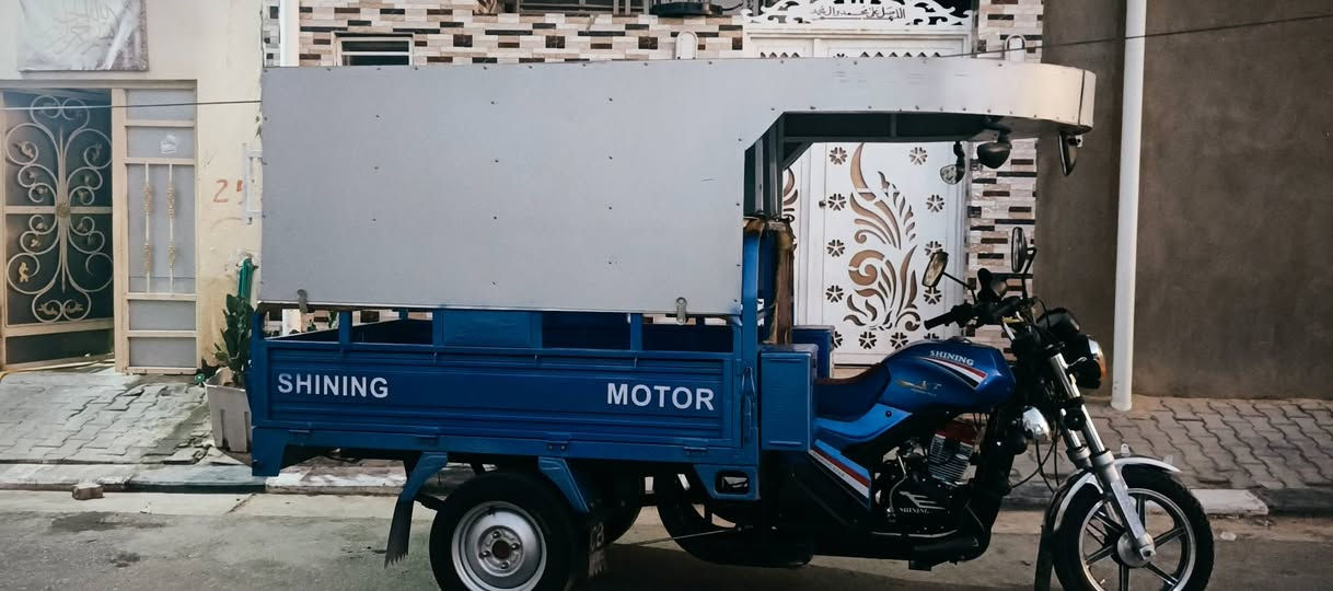 السلام عليكم دراجه للبيع سعر اربع ملايين ونص والعنوان النجف
+964 787 953 9063


**إذا كنت صاحب هذا الإعلان وتريد حذفه لأي سبب، رجاءا أرسل رسالة إلى الدعم الفني**
