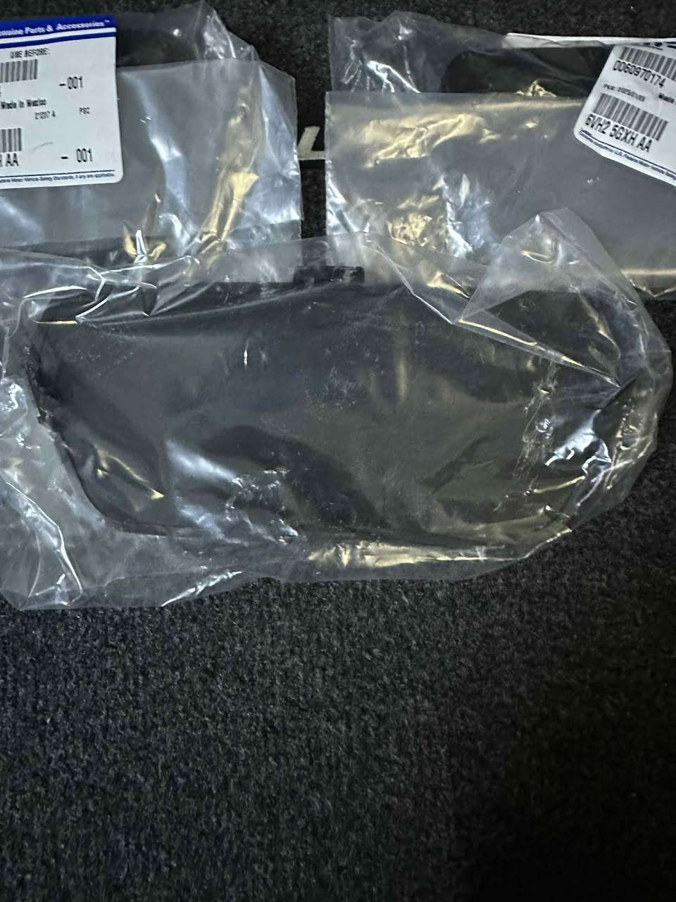 السلام عليكم

من رخصه الادمن المحترم //

كفر رادار امامي اصلي وكااله موبر جديد بالجيس مال جيب كومباس الشكل الجديد  2022  لل 2025 وشرط الفحص  , بغداد واتس اب ***********
