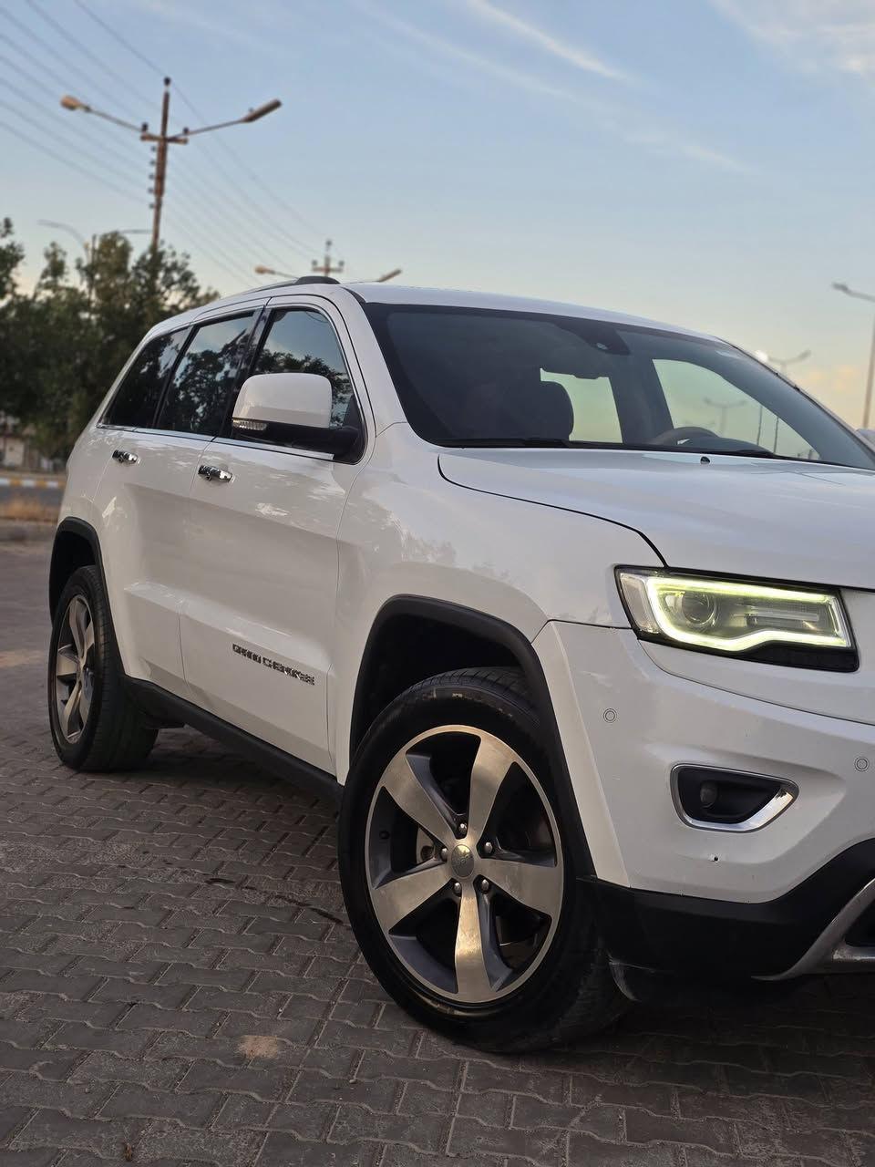 جيب خليجي 2014 فول مواصفات
Limided 1/1

✅ مكفولة

✨ المواصفات

• فورويل 4x4 ماوس

• سلايت 

• تشغيل عن بعد

• شفتات ستيرن

• سياقة آلية مع تحديد مسار

• جنطة كهربائية شفط

• بصمة تشغيل + بصمة أبواب

السيارة ماشي 270 حقيقي
السعر ٢٣٠ 

بعد بيها اهواي مواصفات

رقمي /***********

مكان السيارة ديالى خانقين
