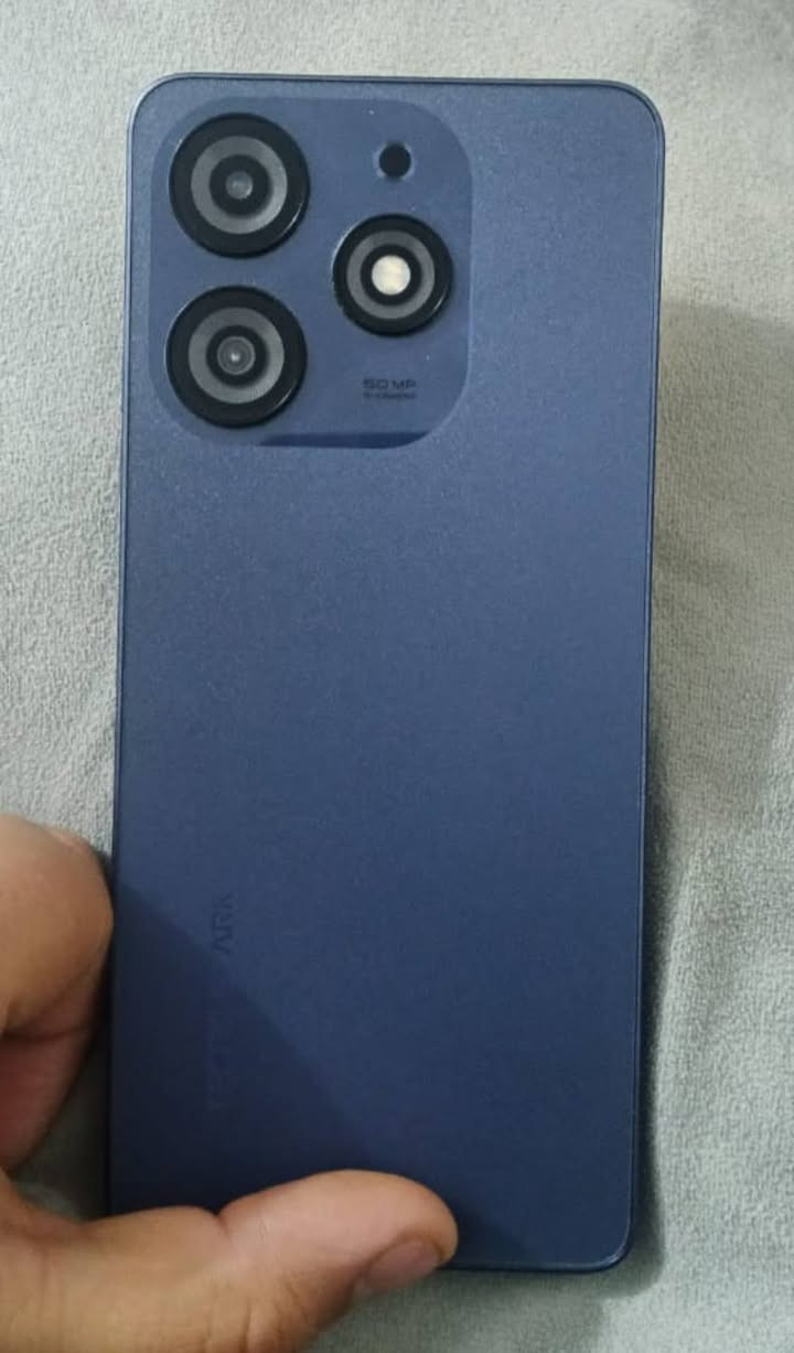 السلام عليكم
جهاز تكنو سبارك10برو جهاز نضيف مبدل شاشه وضهر جهاز نضيف سريع جدا ذاكره٢٥٦بوبجي٦٠فريم بطاريته تطول يومين 
بغداد الشعب 
***********
