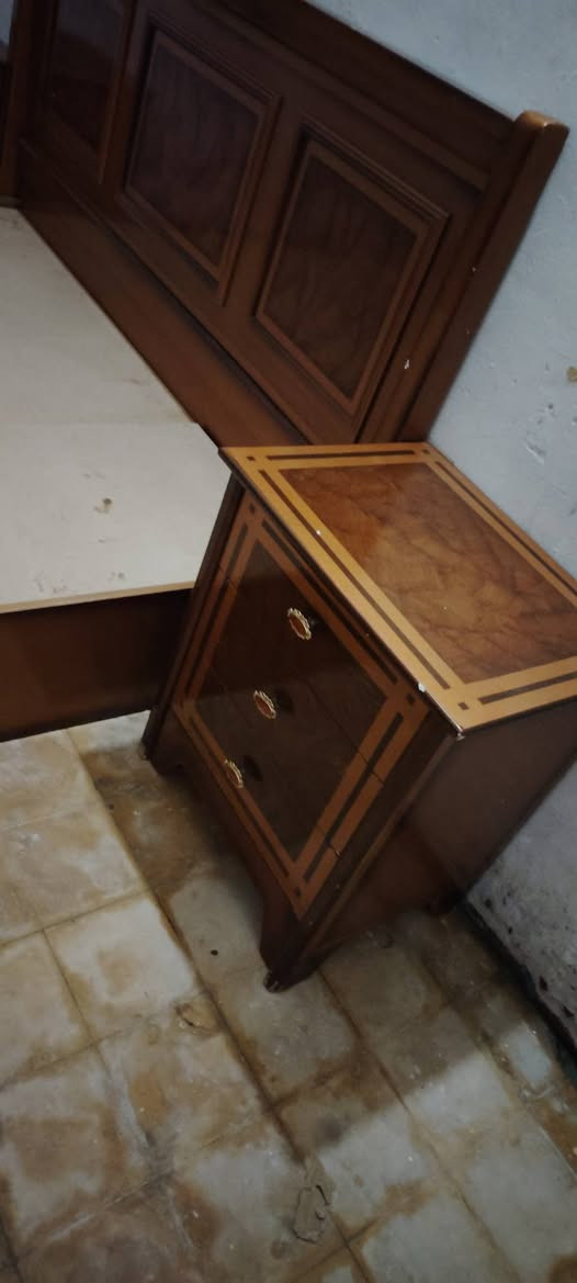 غرفة كويتيه نضيفة جدآ العنوان البصرة /البصرة القديمة
السعر 800 وبيها مجال
رقم الهاتف ***********
