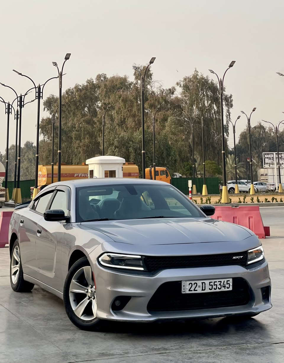 السلام عليكم 
جارجر 2018 SXT
وارد امريكي حادثه دعاميه خلفيه فقط
كلين كفاله عامه  من التبديل والصبغ
صبغ دعاميات فقط 
بدون دواخل بدون ايرباك 
السياره جديده بمعنى الكلمه 
ماشيه 57 استخدام شخصي فقط #شرط_الفحص
بصمة ابواب 
بصمة تشغيل 
فول تحكم استيرن
كشنات حار بارد
كشنات كهرباء
زنون عالي ناصي 
لد نهاري 
محرك 3600
حداديه اماميه خلفيه جديده
منضومة تبريد تدفئه جاهزه
كير ومحرك ممفتوحات بلاديات 
السياره جاهزه للاخير 
ولا كلوب ولا مسج بالدشبول مشتغل 
السعر 215 وبيه شي بسيط 
عنواني بغداد 
هاتف : ***********
متواجد واتساب
