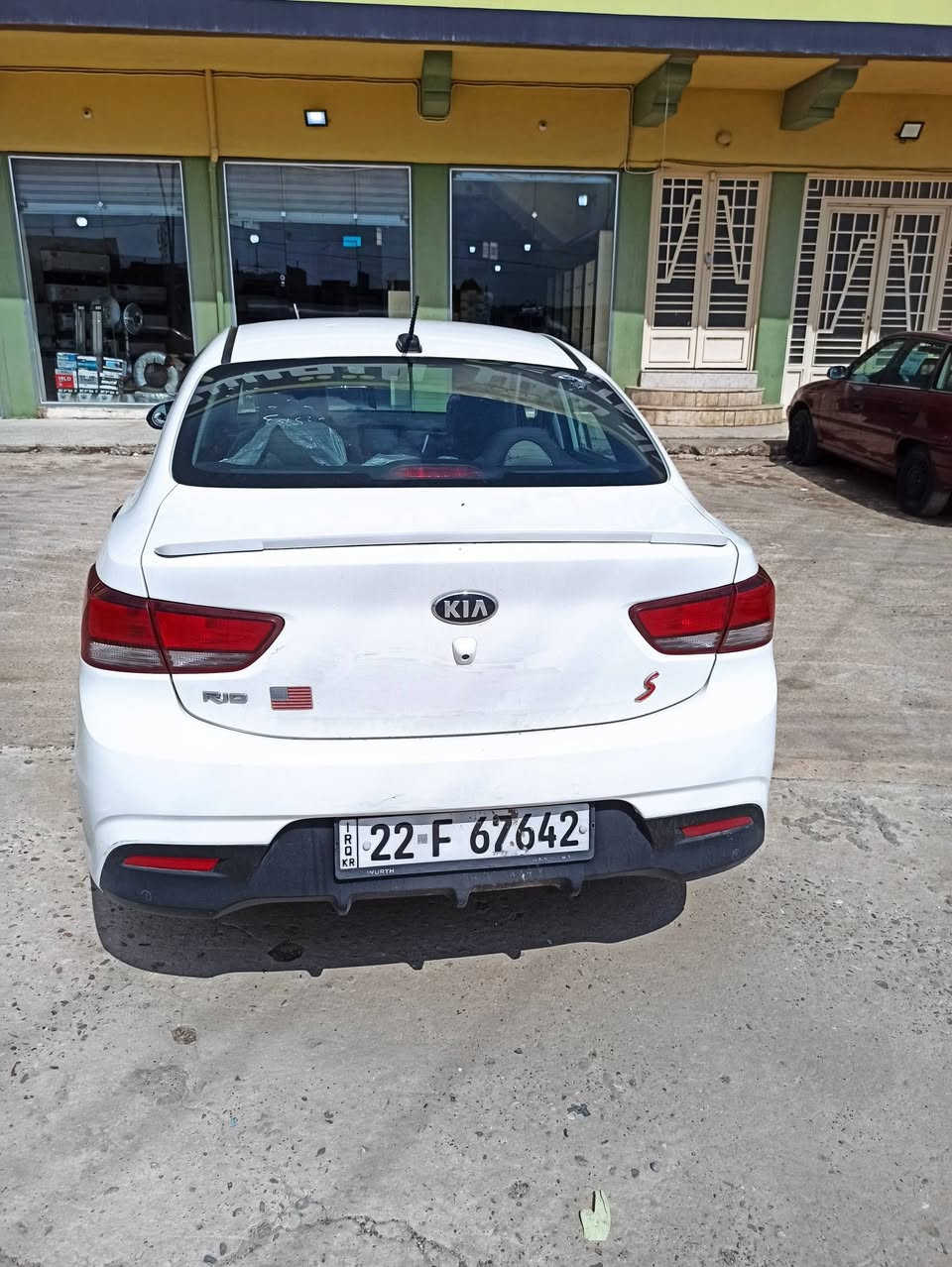 السلام عليكم 
كيا ريو
موديل 2019
موصفات نص فول 
رقم اربيل الدولي 
كابون بأنزين الكتروني 
وارد امريكي 
تبريد وتدفىه 
محرك وكير شرط
محرك 16 GDi
سياره ضررها دعاميه خلفيه وتعديل بارد بجاملغ الامامي 
رقم الشاصي مرفق مع الصور 
السعر118$وبيها مجال 
🛑ملاحظه مهمه
 يرجى الاتصال من  الساعه 9 صباحأ إلى الساعه 9 مساء
#العنوان موصل الجديده شارع بغداد مجاور سنتر بغداد
#مكتب ال رزان للسيارت
***********
***********
