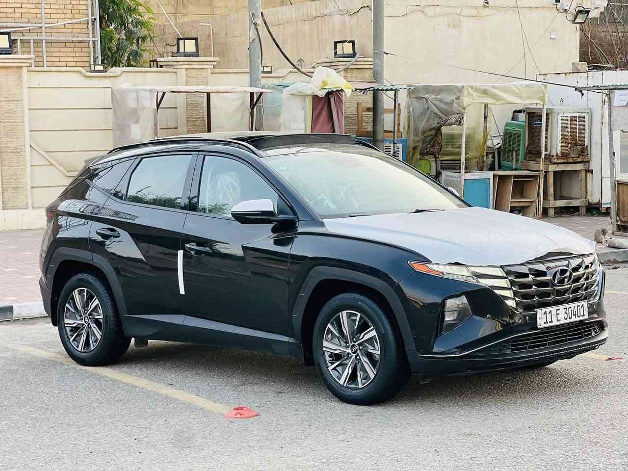 السلام عليكم للبيع هونداي توسان وارد أمريكي مواصفات خليجي موديل2023حادث بنيد فقط بدون دواخل فول مواصفات لمتد بانوراما شاشه تحكم ستيرن قطعتين تبريد نضام سبورت نضام ايكو سايد بريك دكمه كشنات كنتاره حضن داخل لونين ترحيب مري اشاير بلمري سيارقه ذاتيه حساسات امامي خلفي جانبي حساسات محرك حساسات تاير زر وزارة الداخليه موصفات هواي بيها متخلص محرك تون تيربو كير AT
تنفس طبيعي قياده منحدرات ترحيب شاشه حره بأسمي رقم بغداد إنكليزي سنويه لل2030رادار امامي جانبي خلفي مضخم صوت وموصفات معروفه للاستفسار اكثر اتصل*********** 
السعر185قابل للتفاوض
عنوان السياره كربلاء المقدسه
