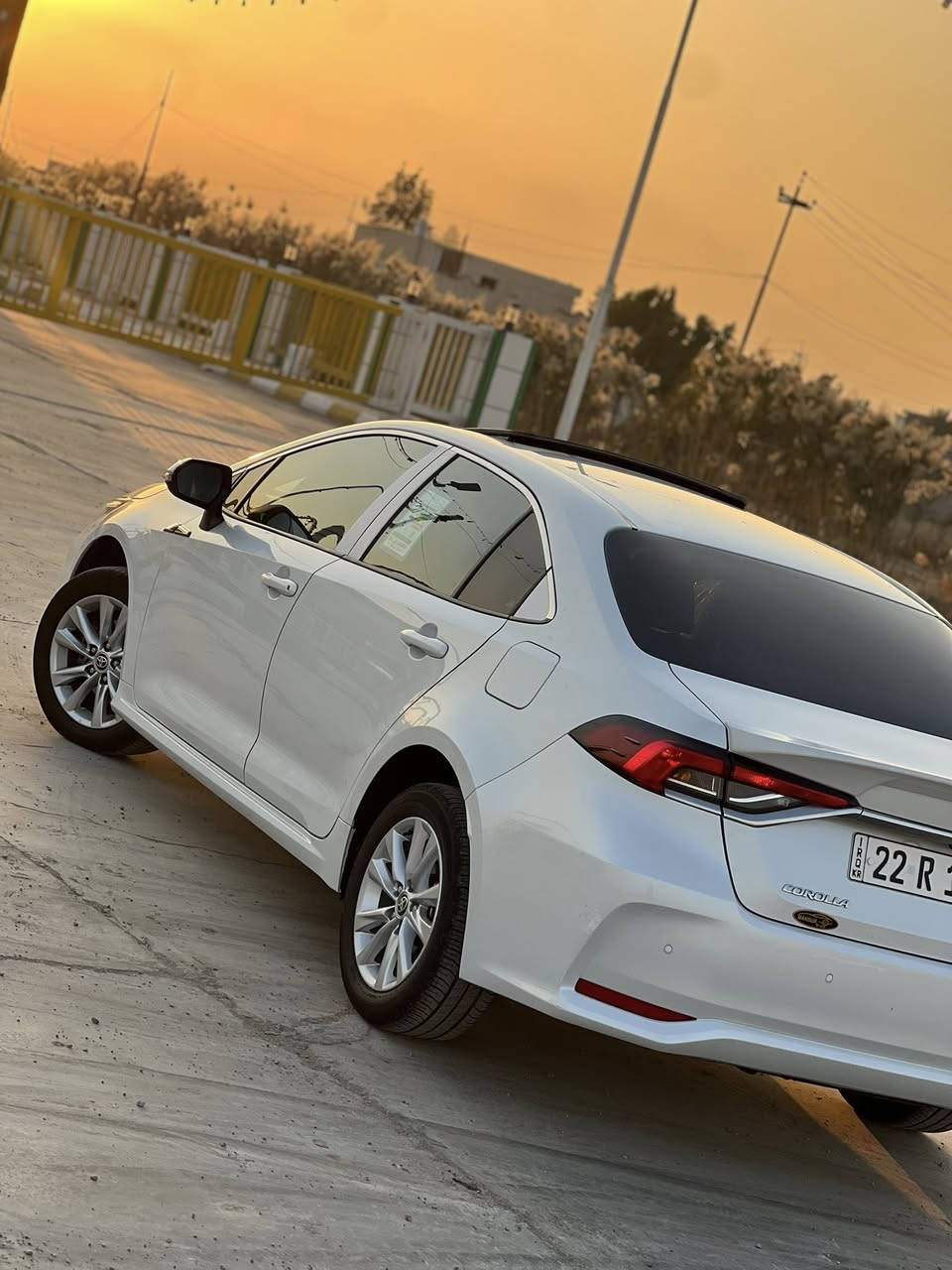 تيوتا كورلا 2023 خليجي ساز ياباني أصل  
خليجي(كفالة صبغ وضربة وتبديل وفتح

رقم أربيل الدولي سنوية جديدة وهزة جديدة تحويل ثاني يوم بشرط 

ـــــــــــــــ

فئة الـ GLI فول مواصفات:

فتحة سقف 

تحكم ستيرن 

شاشة چبيرة تدعم نظام الكار بلاي 

أشاير بالمري 

وضعيات قيادة 

دواخل لونين بلاد 

حساسات خلفية 

بصمة تشغيل عدد 2 

حساسات أمامية 

مانع تصادم 

تبريد قطعتين 

مداخل شحن USP أمامية وخلفية 

شاشة عرض أعطال 

كامرة خلفية دوارة 

ـــــــــــــــــ

السيارة على وضع الوكالة وماناقصهة برغي 

(مكينة وگير وتخم تاير وحدادية وتبريد كلة بوضع الوكالة ترايك زيرو) 

عنوان واسط العزيزيه 

رقمي ***********
