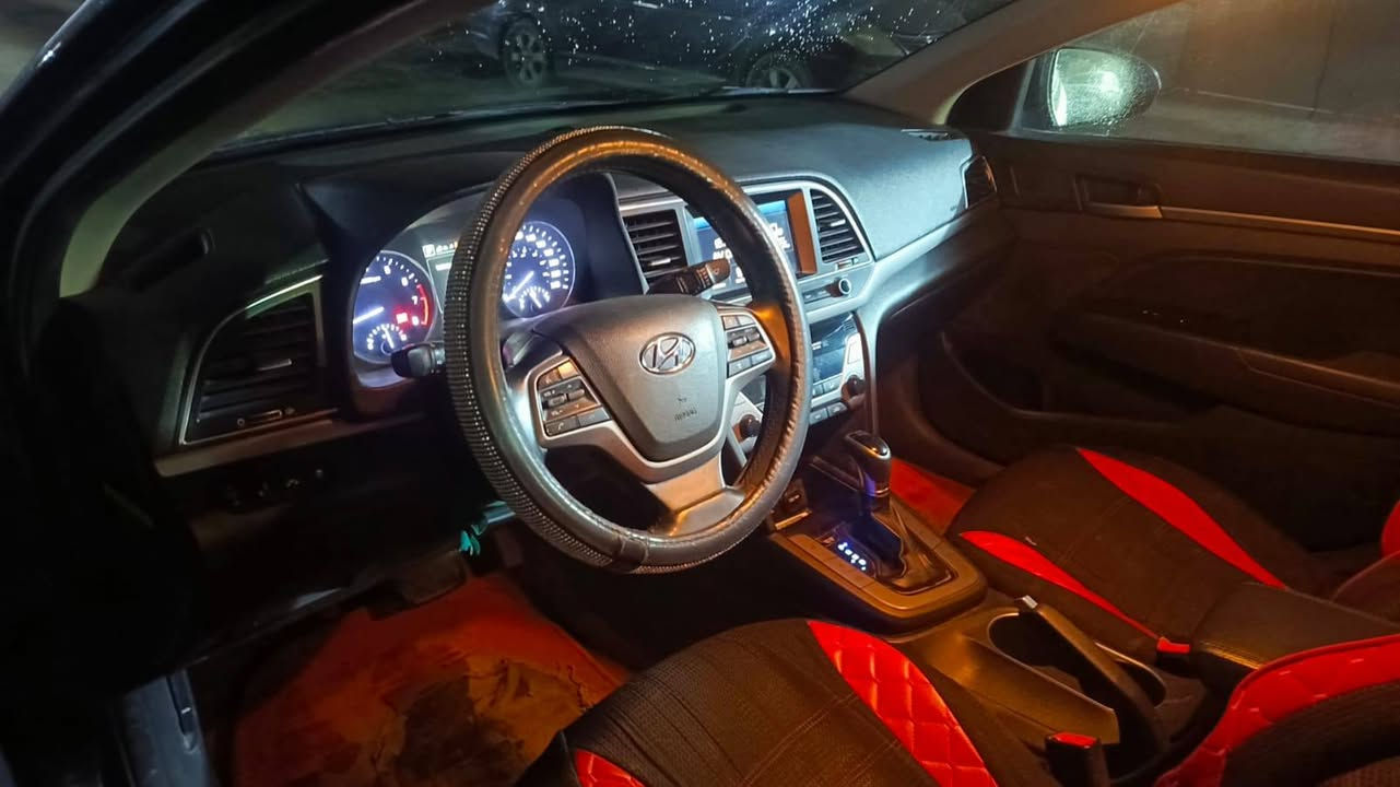 السلام عليكم النترا  2018 بصمه تحكم ستيرن فتحة سايدروف اشاير بالمري محرك جديد دوش 1800  وارد كندي السعر  110
 بيها مجال بسيط حك الجيه سنويه جديد رقم إنكليزي السياره كامله من كلشي باقي التفاصيل باليونانية مكان السيارة بغداد البياع البناء الجاهز مقابل كراج البياع رقم صاحب السياره  ***********
ملاحظه مكلف بالنشر غير متواجد على التواصل
