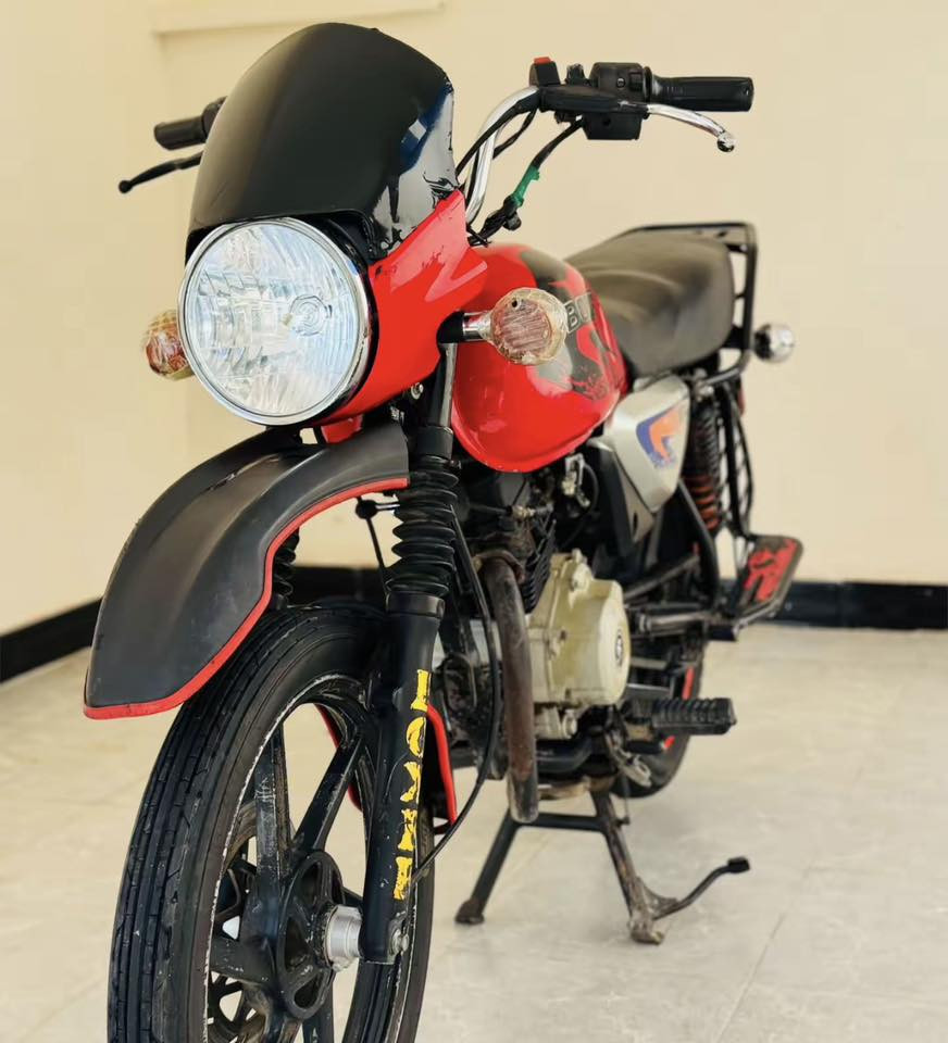 السلام عليكم
دراجه بوكسر
موديل 2021
حجم المحرك 150cc
اوراق كامله
الدراجه جديده
دشبول جديد شديته
ولايت زينون
تايرات جدد
زنجيل جديد
فلاتر وصوندات جدد
كله جديد نص نكره الدراجه
السعر 900 وبيها مجال
استفسار : ‭0771 162 6862‬
