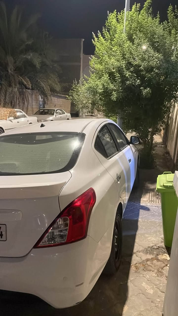 سلام عليكم نيسان سني ٢٠٢٣ كفاله عامه   ماشيه ٢٨  ألف رقم أربيل سنويه ٢٠٣٠  
ما عدا رصعه مسويها pdr بالجاملغ الخلفي السعر ١١٩ وبيها مجال 
***********
