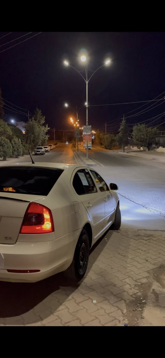 بەناوی خودا
سکۆدا٢٠١٣ تەکسی 
مەکینە ١.٦ گێر عادی
دوجام کارەبا
تحدید سورعە 
تراکشن
دەبڵ ئێرباگ بەشەرت
تەنها سنوق بۆیاخە بێ ناوگردن 
چەن پەڵەیە ساردی هەیە 
بەشەرتی گێرو مەکینە
دوکەڵ و بوخاری نییە 
تەبرید سارد و گەرم 
٤ تایەی لۆکی بۆ بەسراوە 
سەنەوی تا ٢٠٢٨ تازەیە 
رەقەمی باریکی بۆ بەستراوە
بەشەرتی تەحویل 
٢١٠ هەزار غرامەی لەسەرە دوای مەعمەلە دەیگەرینمەوە 
نرخی ١٠٥ گەڵاو مەعامەلەیکی برایانە
ژ.م ***********
ژ.م ***********
شوین چەمچەماڵ
