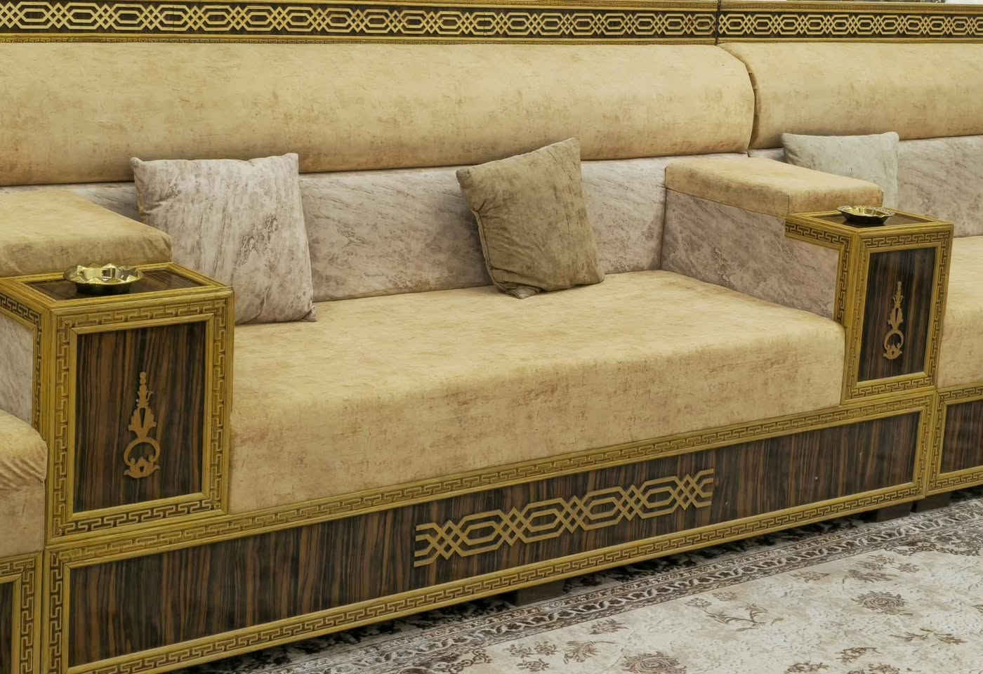 تخم ديوان تسكام شغل درجة اولى قياس ١١ م . جهتين فقط جهة ٦م وجهة ٥م. سعر البيع (مليون و٤٠٠) . ناصرية, ذي قار


**إذا كنت صاحب هذا الإعلان وتريد حذفه لأي سبب، رجاءا أرسل رسالة إلى الدعم الفني**