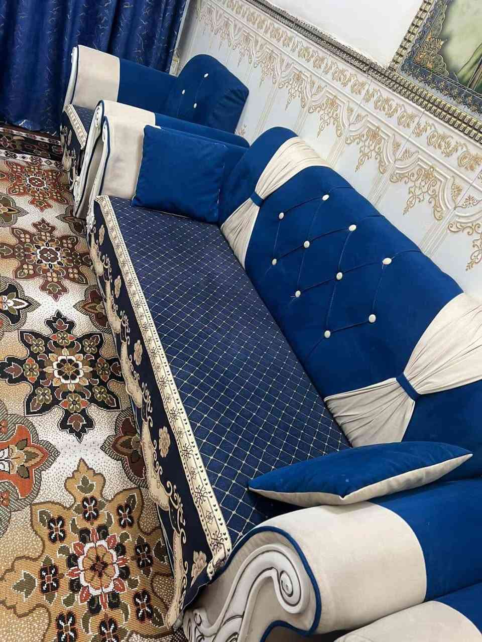 سلام عليكم تخم 11مقعد مع تخم طبلات لبيع استفسار ***********
