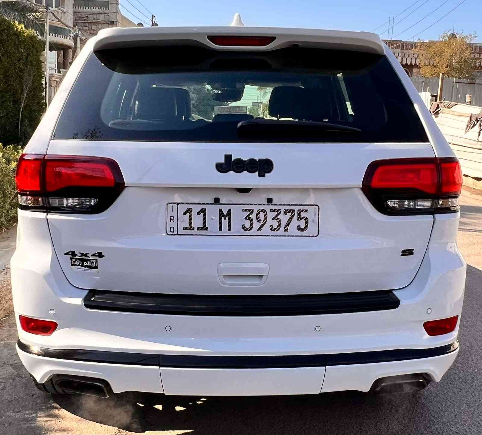 السلام عليكم عندي جيب Sموديل 2022 وكاله شركة هالم فول مواصفات مرقم بغداد ماشية 27 الف بصمة تشغيل كشنات جلد كشنات كهرباء حار بارد كشن استيرن وكشن ذاكرة وكهرباء رادارات بانوراما صندوق كهرباء السعر 385 ورقة للاتصال *********** ابو عبد الله
