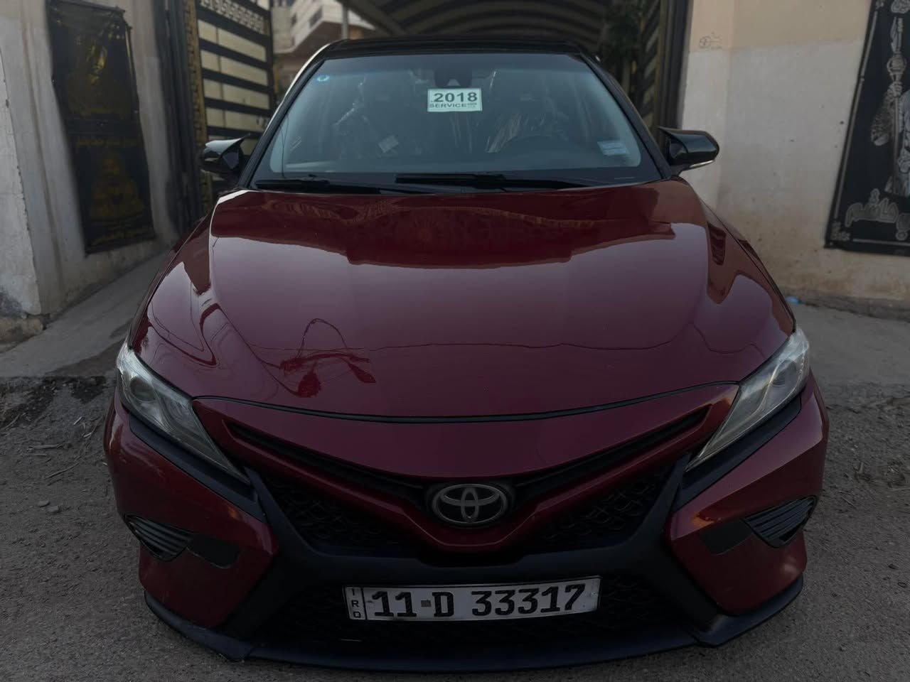 السلام عليكم
كامري البيع 
موديل 2018 
فول مواصفات و بنرامه 
وارد امريكي 
بيه صبغ 3 ونص 
مكان الرمادي الخالديه 
السعر 160 ورقة 
ًرقم الهاتف *********** 
@
