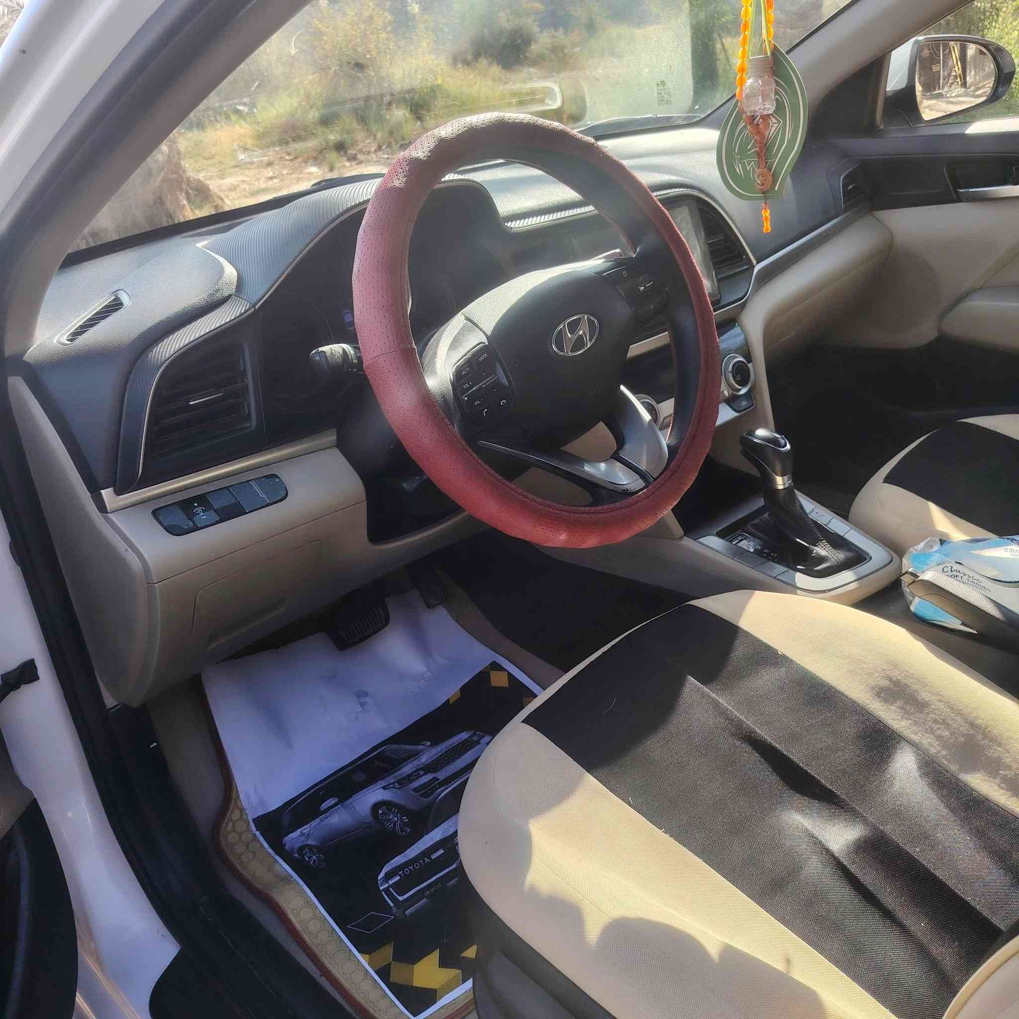 السلام عليكم النترا خليجي للبيع 2019 وهذا بالسونار كل شيء موجود مكاني كربلاء والسعر 163 وبيها مجال*********** للطيبين***********
