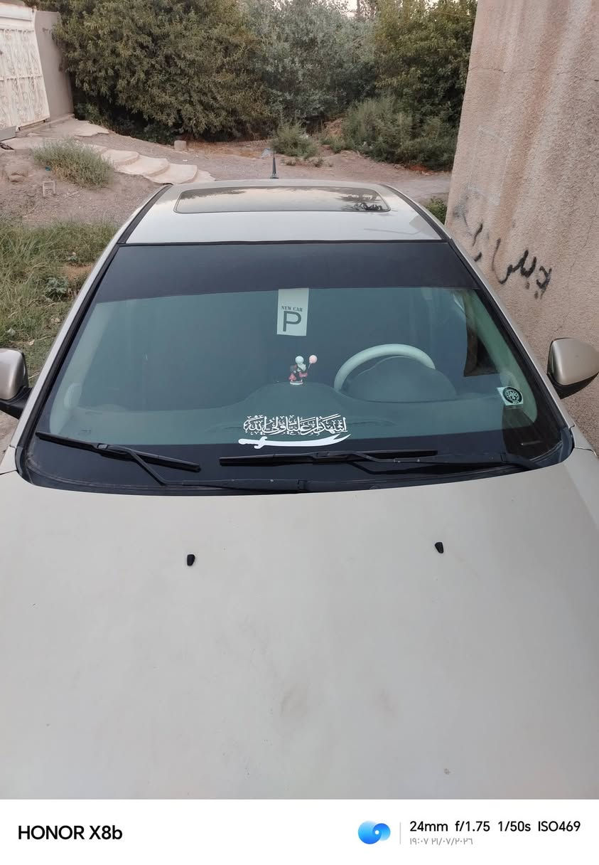 سلام عليكم شوفر كروز ٢٠١٣ مكينه ١٤٠٠ تيربو كير عادي فول عده الكير شاشه وكامره بلاديه دمام تحكم ستيرن مثبت سرعه حادث أمريكا بنيد وشوي من البدنه بدون دواخل وبلعراق صبغ جاملغ امامي وباب كلير نقص بيه فقط كلج كمبريسر للامانه تبريده ثلج عارضه ٦٢ وبيه مجال مكاني بغداد ***********
