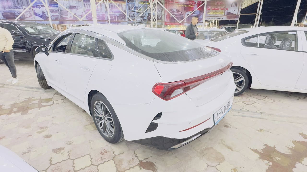 سلام عليكم K5 موديل2023 مكينه دوش2000 فول مواصفات حادث فقط بنيد مبدل نفس اللول وبيها جاملغ وباب فقط فتح تطبيع براغي سياره ماشيه35 الف جاهزة على اخر حبايه رقمها قادسيه حره سعر160 وبيها مجال بسيط للاتصال*********** مكاني نجف
