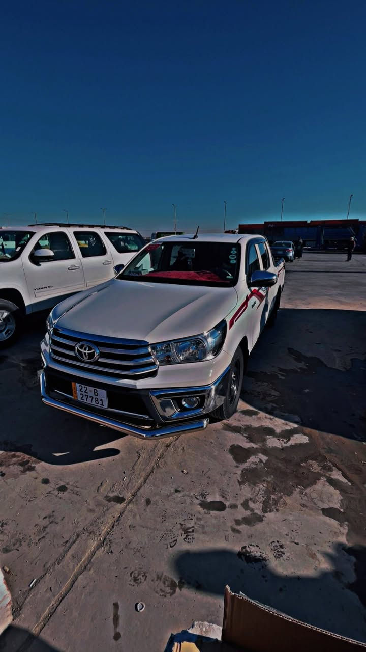 السلام عليكم 
بيكب هايلوكس 2021 سياره نضيفه بيه بس بارد باقي سياره كفاله ماشيه 133 الف ***********
