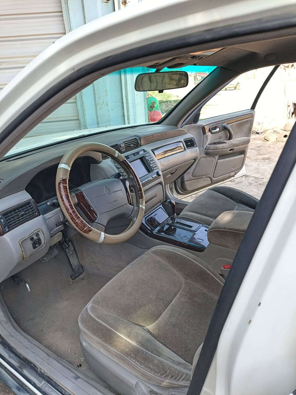 سلام عليكم 
سيارة جنون نضيف مكينه كفاله خير من الله تبريد ثلج سيارة نضيفه كدامكم سعر 32ورقة وبية مجال لشراي مكاني ناصريه قضاء النصر رقم ***********
