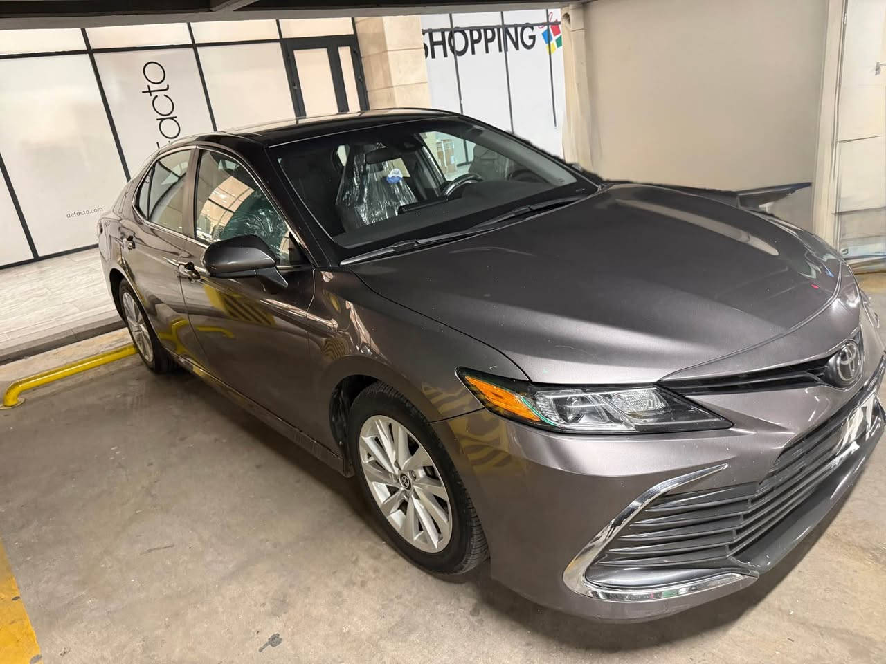 للبيع ومراوس 
كامري 2023 Le
ضرر جامرلغ وباب بدون دواخل ماشي ٢٦ ميل 
كير محرك شرط سنويه ورقم جديد بسمي أربيل دولي بي بطاقة بنزين سيارة نظيفة سعر ١٩٠
*********** كركوك, العراق
