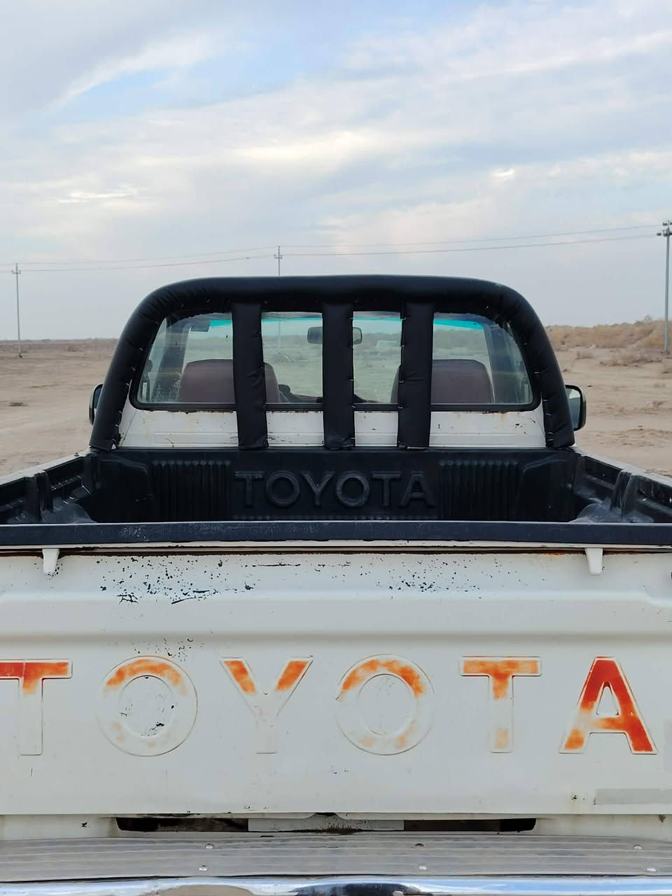 جمره 2003
بيكم تيوتا سعودي عميه بدون تبريد
رقم واسط بأسمي
سياره نضيفه مال جناي
محرك مكفول برغي ما مفتوح بيه وتجي وتشوف بعينك  شاصي مكفول حداديه جديده تخم تاير جديد
دوشمه دواخل كله جديد
السياره بيها بنيد مبدل
وبيها بارد بالجاملغ الخلفي عكس السايق بارد بسيط 

المكان الديوانيه / السدير /
السعر 110
الرقم  ***********
