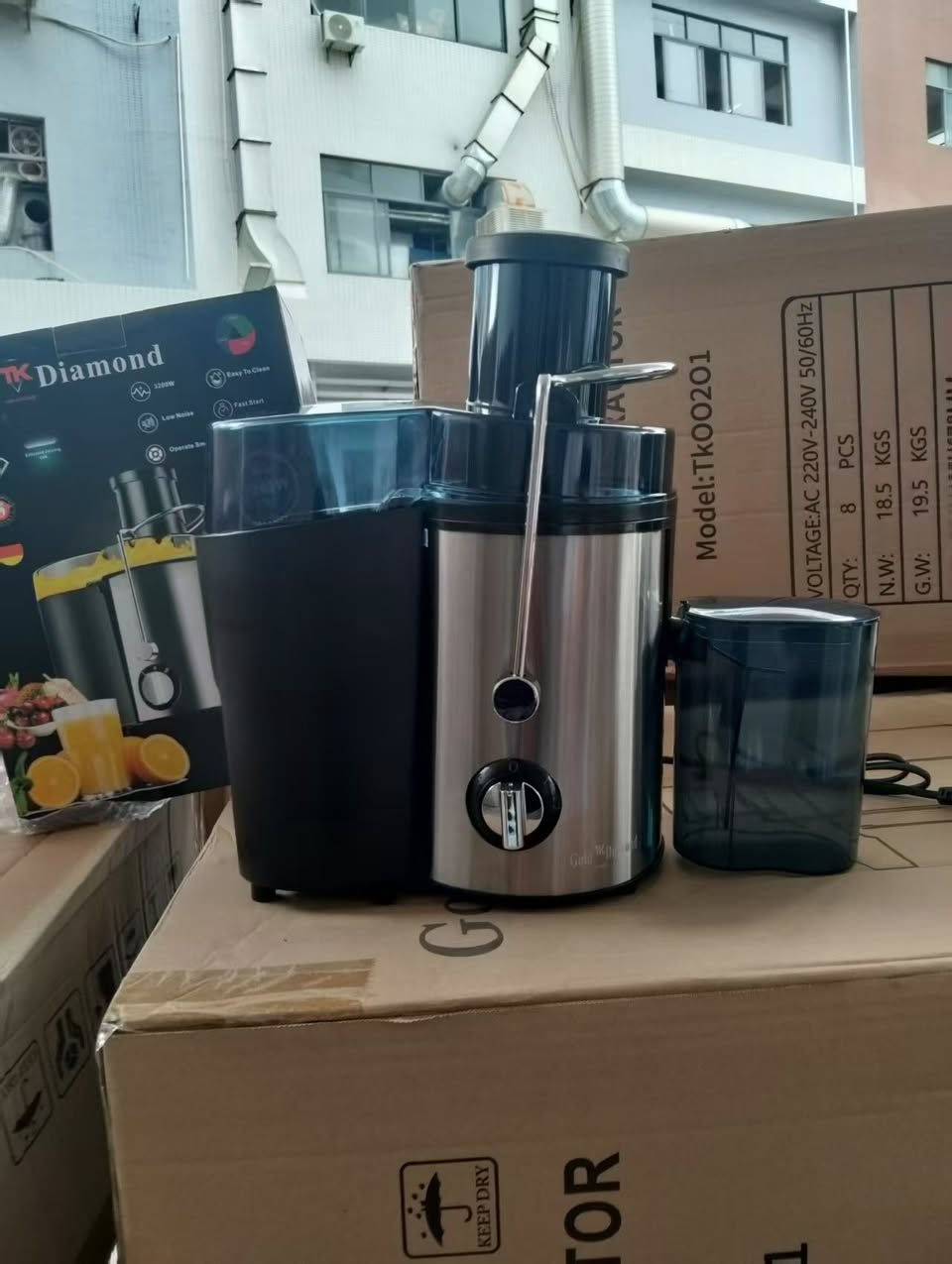 عصارة جزر 🥕 اصليه 
تعزل العصير عن القشور و البذور 
البيع جمله فقط 

العنوان 
بصره تنومه
*********** عبدالله واتساب 
*********** عبدالله واتساب
