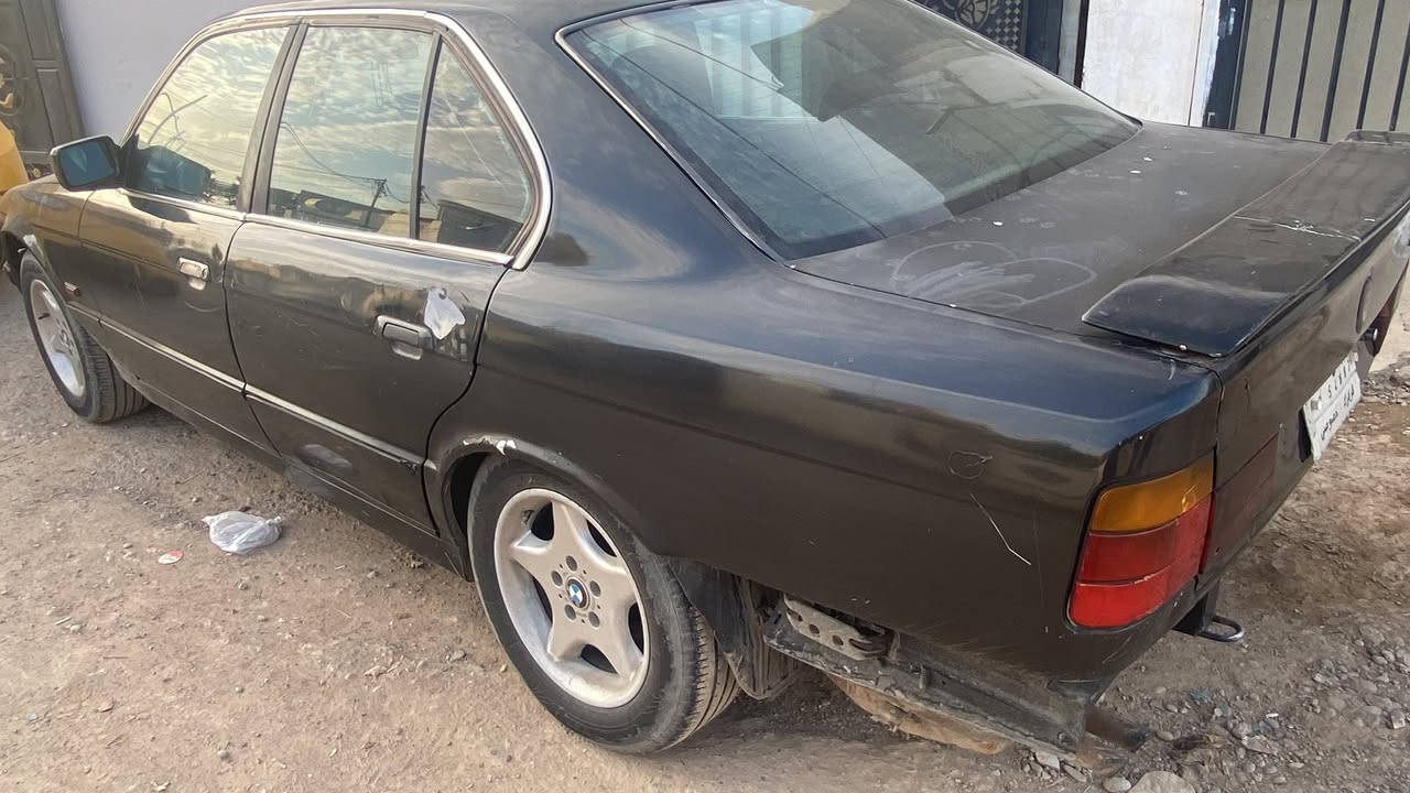 للبيع بي أم 525 فول اتوماتيك فقط كير عادي موديل 1992 سنويه عدم ترويج كير محرك شرط سعر 30 وبي مجال ***********
