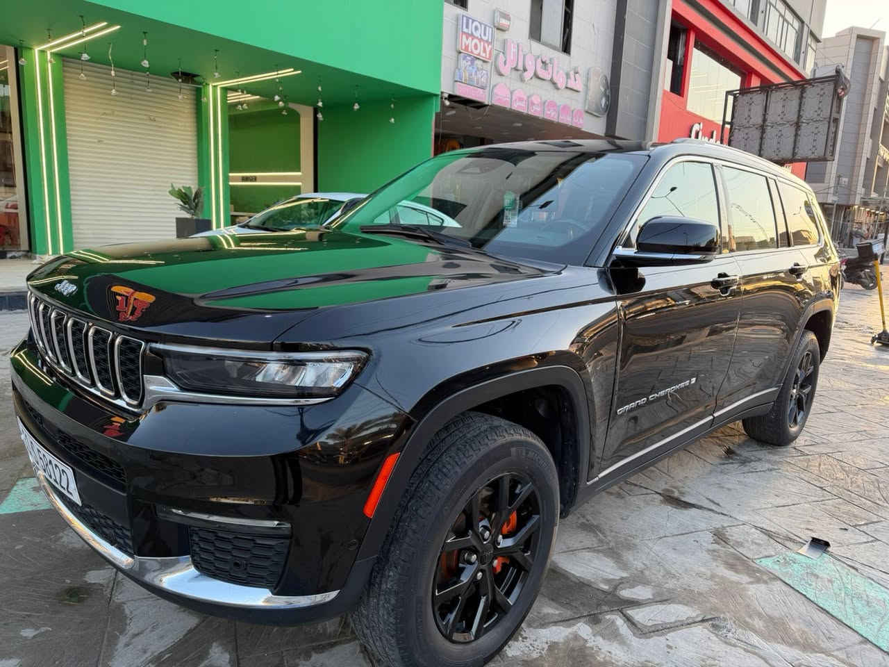 سلام عليكم شباب جيب موديل ٢٠٢١ راكب ٧ محرك ٣٦٠٠ صور الحادث وسونار بلمنشو ر ترهم مراوس سعر ٢٣٥ اي ستفسار اتصال *********** سعر عحبك اتصل ماعجبك تعليق من ايدك لحلوة بصلات على محمد والله محمد
