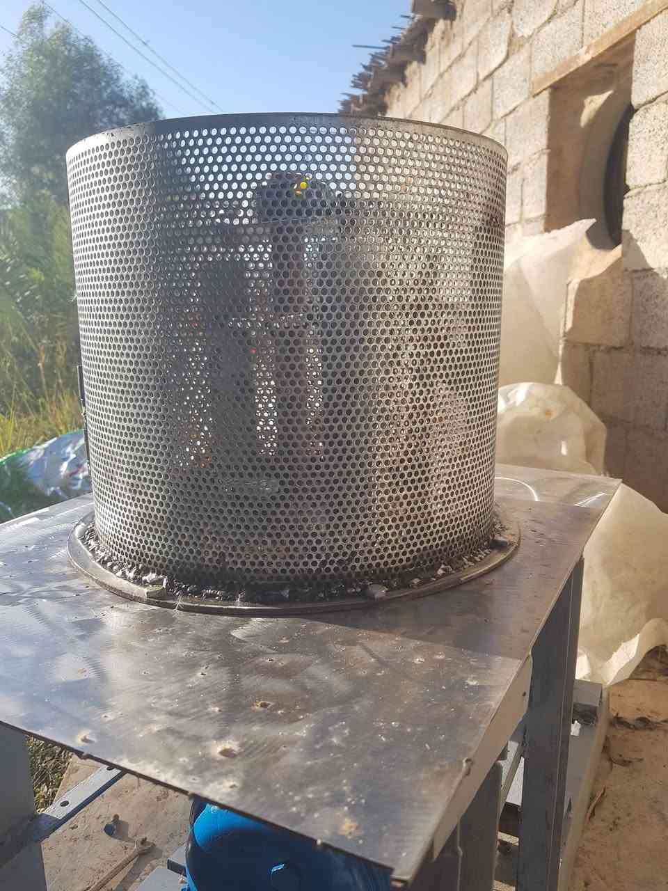 يوجد فلاسه تمر جديده تصنيع جديد
اتصال متوفر وتساب ***********
