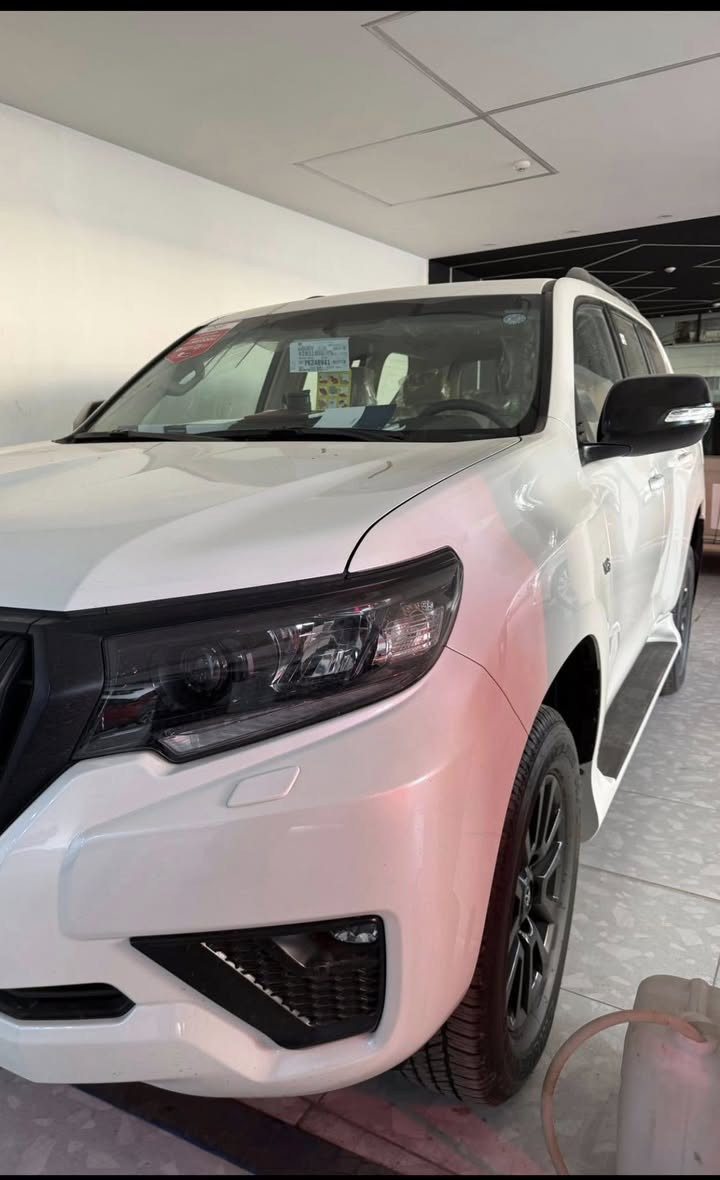 سلام عليكم اخواني للبيع  موديل 2023 سيارة بوضع الزيرو بشرط ماشيه 27  مامشي موصفات TXS  بعدهه بالضمان ساز سيارة مكفول كفال عامة مكان سيارة بغداد ب 62 الكراده سعرهه 490 ورقه رقم تلفون 
***********  الرقم لسياره بغداد وب اسمي
