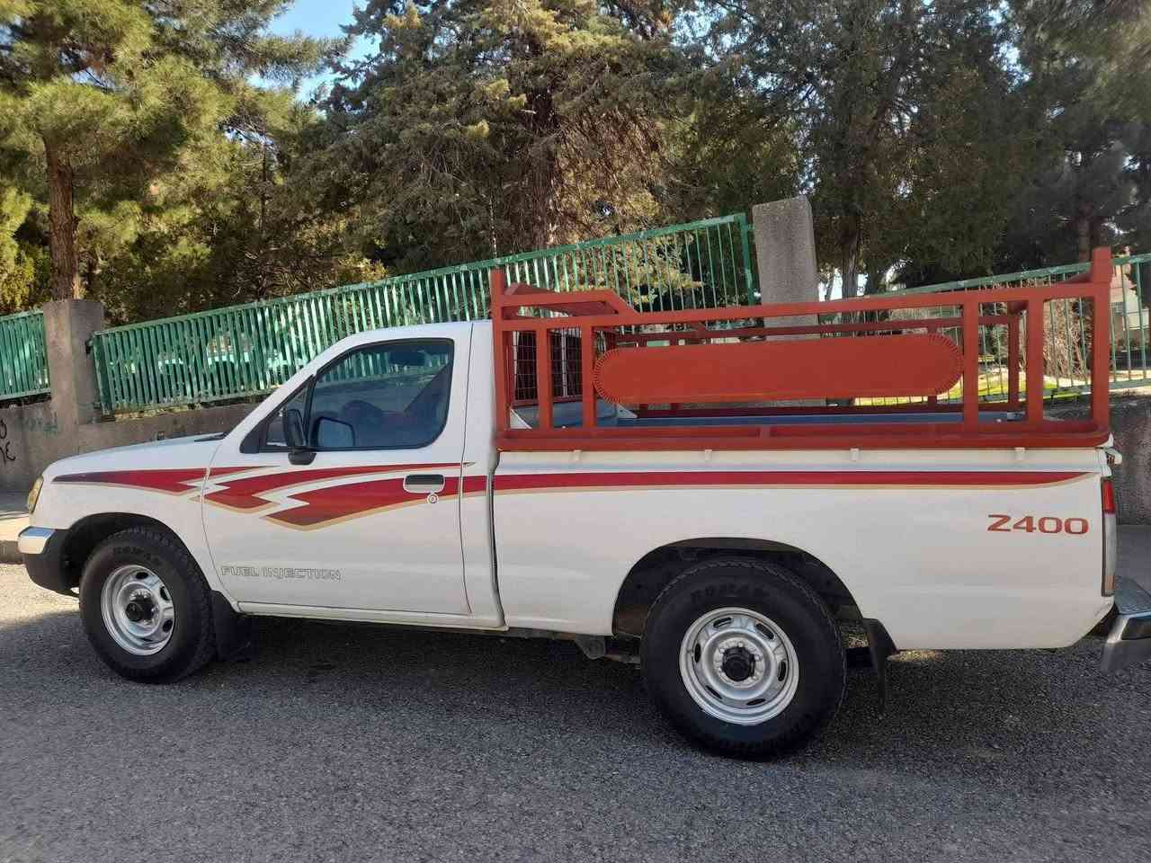 بەناوخودای گەورە 
وەک هەمیش پێشەنگین لەهەرزانی لەشارەزوور.
نیسان 4قولاب
مۆدێل 2005ناوسور
مەکینەوگێڕواکسل بەشەرت
مەنە فێستی عەسڵی لەگەڵە 
چوارتایەو ویلی لۆکی  لەبنە
تەبریدە پاوەرنییە
نرخ:57گڵاو کەمێ مەجال
***********
***********
