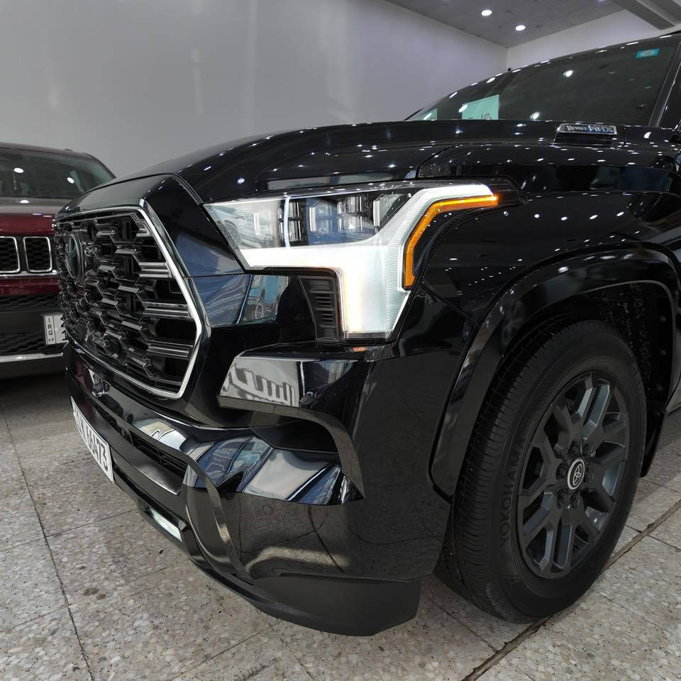 السلام عليكم ورحمة الله وبركاته
تويوتااا سيكوياا. بلاتينيوم. 2024 كلين
      صور بل مزاد موجوده. ورقم شاصي هم. آخر صور.  
  
لون اسود ملكي.
 داخل اسود  مطعم أب أزرك. 

  السياره. مزروعه مواصفات زرع.  
    إذا أريد اعد المواصفات ما تخلص.  يوميه تكتشف شي جديد

     رقم. السياره. بغداد. 
           مكان السياره النجف الشرف 🎶

 التصال او تواصل. واتساب. ***********
   شايف الف خيرر الي ياخذه
