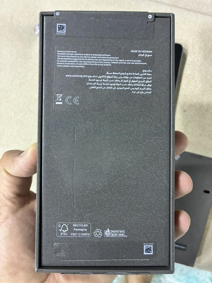 السلام عليكم : 
جهاز سامسونغ S25 FE حديث استخدام سبوعين فقط السعر خاص او الاتصال ع الرقم التالي  (  ***********  )
