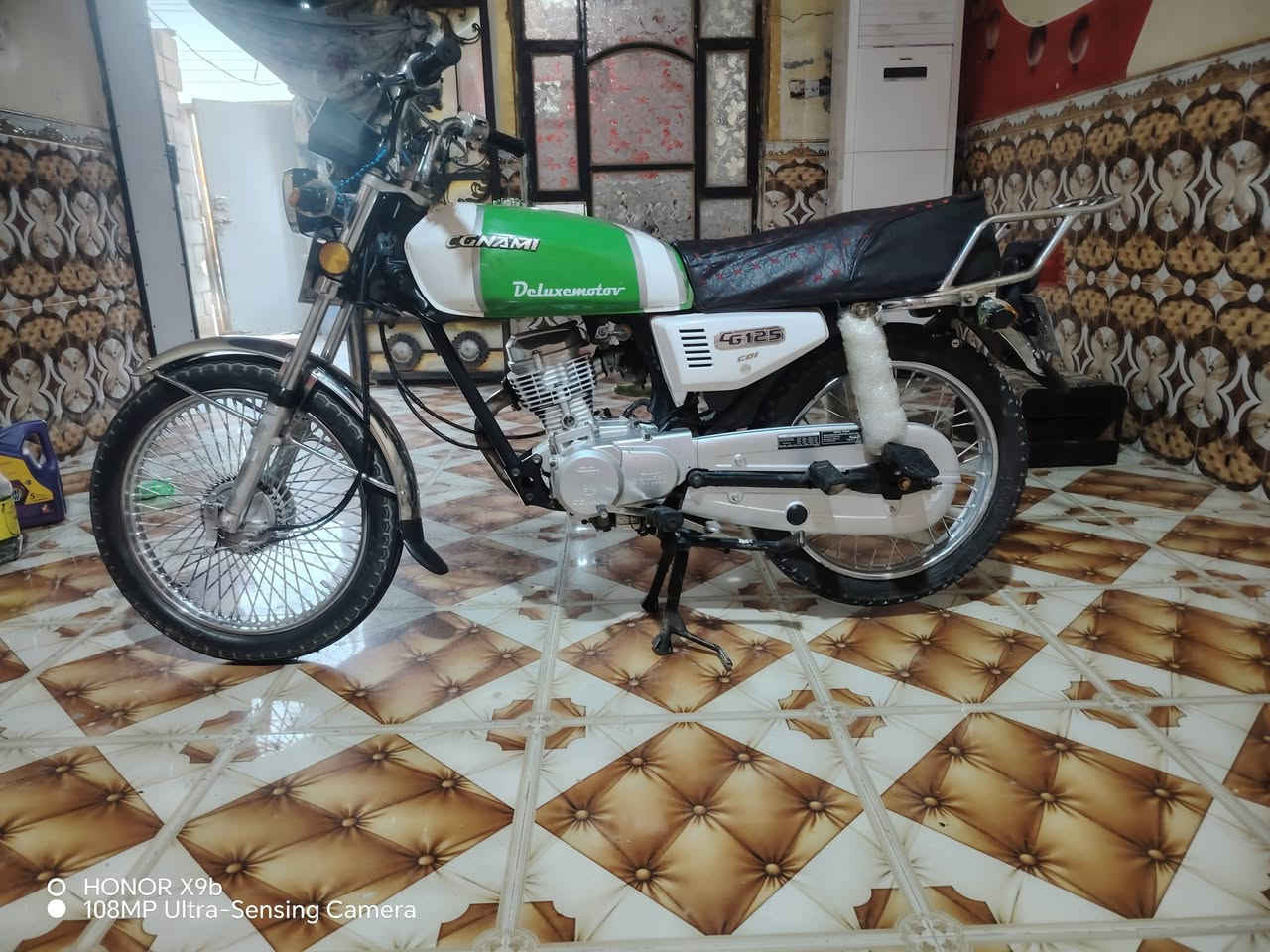 السلام عليكم دراجه نامه سي جي دراجه اوراق اصليه دراجه كل نقص ما بيهه كرهباءيات كامله السعر 900وبيهه مجال قليل المكان بصرة الزبير رقم الهاتف ***********واتساب.
