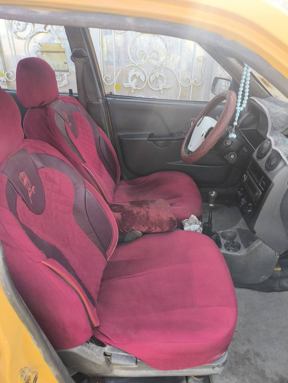 سلام عليكم سايبه 2014 ملكوط خياس أو مصبوغ مكينه خير من الله الكير بس الاول يفلت إذا تكضه حيل ما يفلت سنويه لل 28 بس راعيها ما اندله دوشمه جديده سياره حلوه السعر 20 أو بيه مجال ***********
