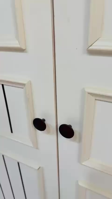 ✨ غرفة تركي 🇹🇷 تركي حديث اصلي 9قطع
نظام ابواب 
سرير مخزن عملي 
 قماش وتر بروف أصلي
✨ نظافة 95 /💯 
 شد ونقل مجاني داخل بغداد
توصيل للمحافظات بأسعار رمزية


**إذا كنت صاحب هذا الإعلان وتريد حذفه لأي سبب، رجاءا أرسل رسالة إلى الدعم الفني**