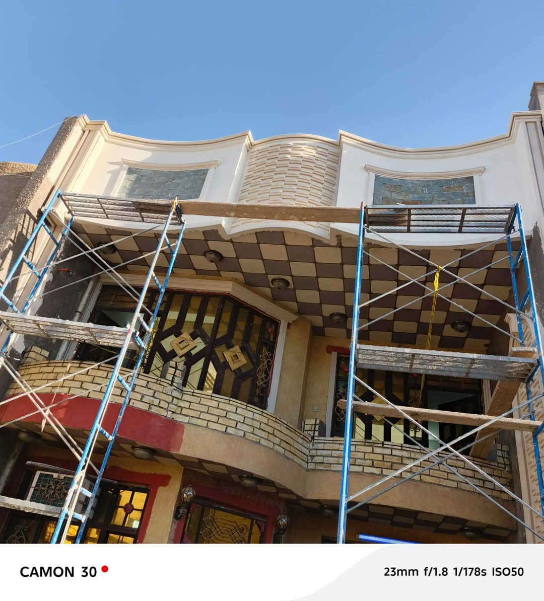 السلام علیکم خلفه لبخ وعمل الواجهات متفرع حالیآ
ترمیم الواجهات القدیمه بدیکرات حدیثه
لبخ الواجهات وتطعیمها بالفوم والبورسلین
 وجمیع انواع الحجر 
لبخ السطوح ونثرها 
لبخ خوارج البیوت 
***********
 آبًوٌ روٌيَدٍهّ آلَکْلَآبًيَ
بًغُدٍآدٍ
