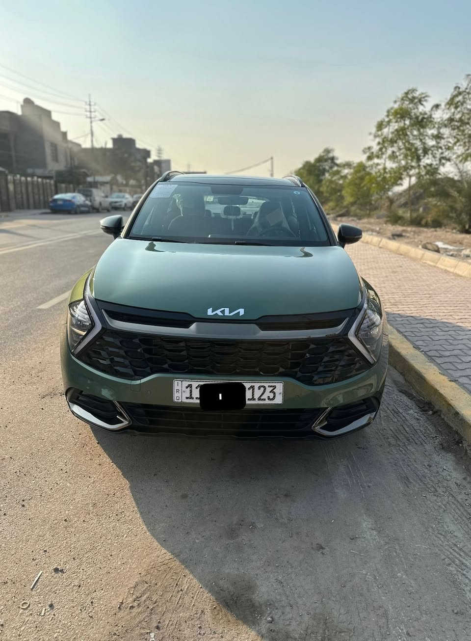 كيا سبورتج 2025 موديل بلاك ادشن لون زيتوني (مميز) فول مواصفات
الرقم بغداد
وارد خليجي شبه زيرو ماشية 3.600
- تشيغل عن بعد
- محرك 2000 دوش
- سقف بانوراما 
- 6 ايرباك للامان العالي
- صندوك كهرباء
- مقاعد امامية كهرباء
- تدفئة كشنات والستيرن
- شفتات تبديل خلف الموقد
- كامرا + حساسات
- ويل كاب 19 انج لماع
- شباك لماع
- داخل جلد زيتوني ملكي
- مرايا سوداء
- درايف مود + اوتو هولد
- هاند بريك بصمة
- تحكم ستيرن جهتين
- شاحن لاسلكي
تبديل دهن مجاني 5 مرات
السيارة داخل ضمان الدولية العراقية
السيارة بيه طخة مثل ما موضح بالصورة 
السعر 255 ورقة 💵
مكاني بغداد الحرية
الرقم ***********
