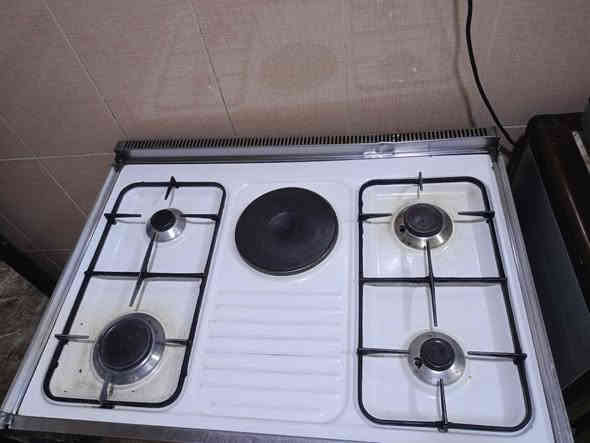 طباخ عشتار للبيع
طباخ عشتار للبيع شغال ونظيف مال بيت تجي تفحص وتأخذ 
السعر 100 وبيه مجال 
العنوان الموصل حي السماح 
التواصل مع الرقم ***********
