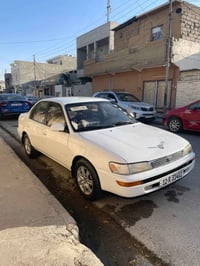 كورلا • ١٩٩٤ • ابيض