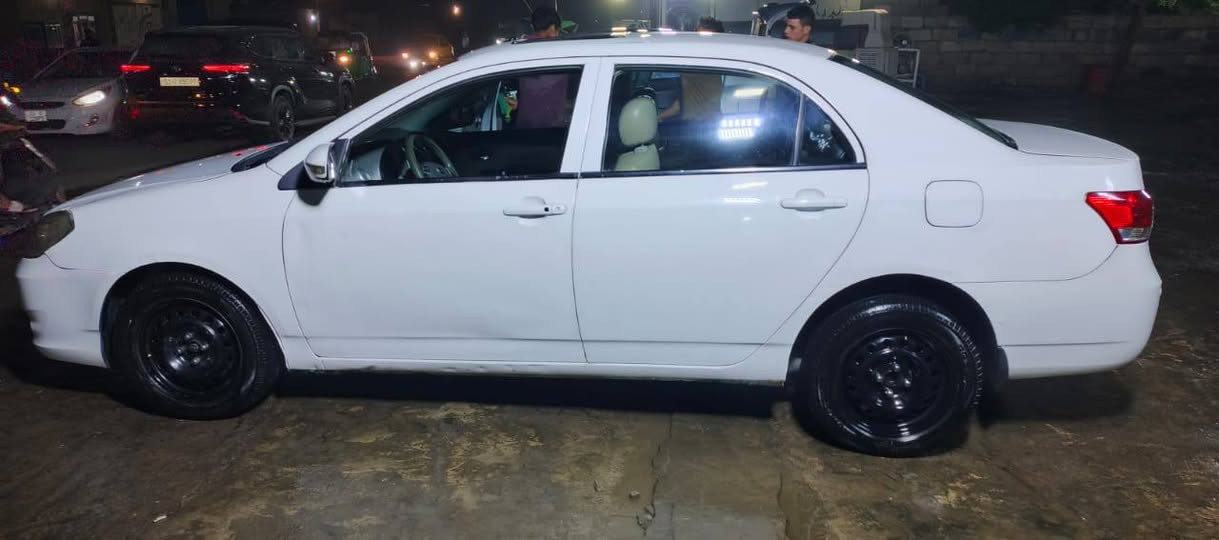 موديل ١٥ كير ومحرك وتبريد كورلا نحلة وبيهة عدسات زنون
رايدهة ٤٧ قفل
بيهة باب وجاملغ الايمن مبدلات لا شواصي ولا شي ***********
رقم انكليزي بغداد بأسمي
