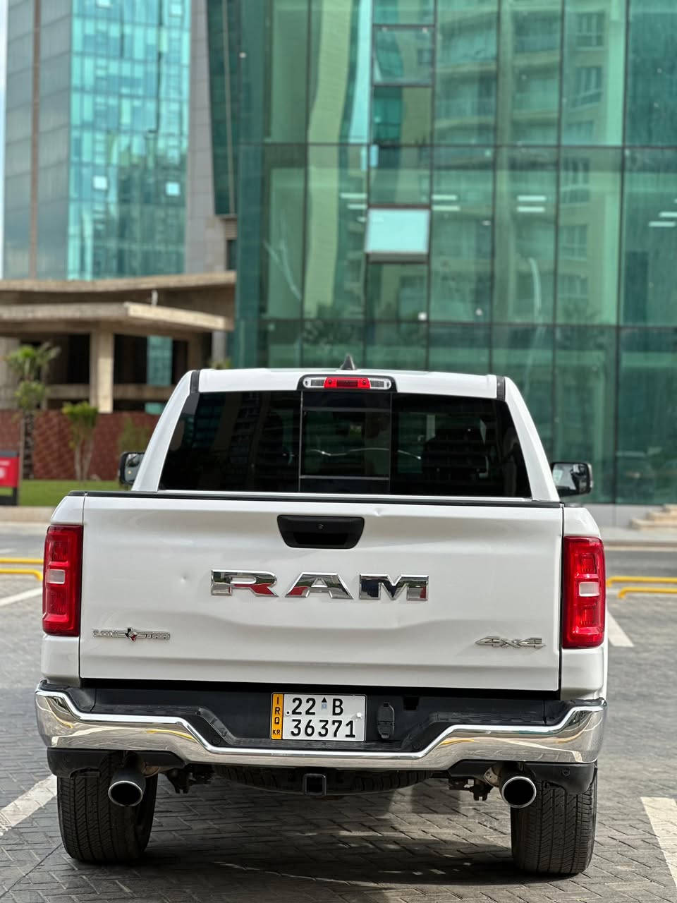 1500 RAM🔥 موديل 2025
دفع رباعي(4x4) جاهز لكل الطرق

محرك 6 سلندر توين توربو

✅ الحالة :

 بدون صبخ وكالة 

باب جبير+ بودي قصير

بك هورن (Bighorn) المرغوب

✅المواصفات : 

شاشة وسطية كبيرة حديثة 

كاميرا خلفية + حساسات 

تشغيل بصمة (stop/start) 

نظام دخول ذكي 

كير اوتوماتيك 8 سرعات 

مقاعد مريحة قماش / كهرباء 

تحكم ستيرن 

مثبت السرعة 

نظام توفير الوقود eco mode

نظام مانع الانزلاق و الثبات 

إنارة ليدLed امامي و خلفي 

✅الميزات :

محرك اقتصادي مقارنة القوة 

 سيارة نظيفة و رقم جديد ✅

السعر 355$ ورقة و بي مجال 

الموقع : اربيل

الرقم و واتس اب  : ***********
